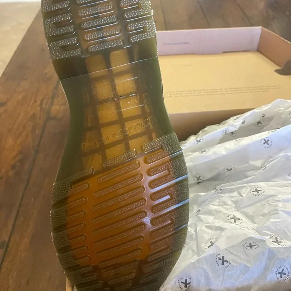 Dr. Martens 1460 Black Chunky Glitter Boots. New in box with tags. US size 6 - Picture 4 of 4